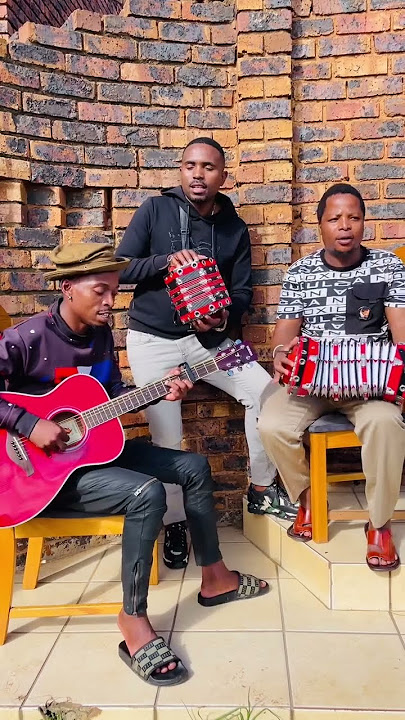 Mthwentombi,Imfezemnyama no Mabutho bezidlalele u Maskandi.