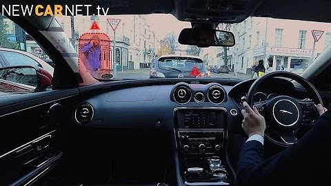 Jaguar reveals 360 degree Virtual Windscreen