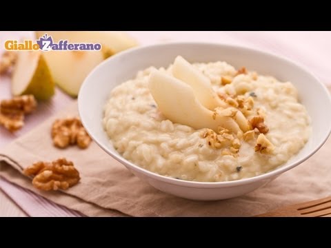 Pear, walnut and blue cheese risotto - recipe