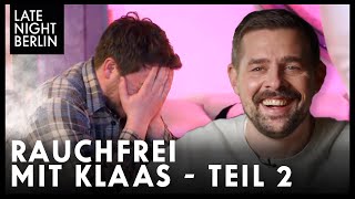 Klaas testet Mitarbeiter Leon - kann er der Verführung widerstehen? | Late Night Berlin image