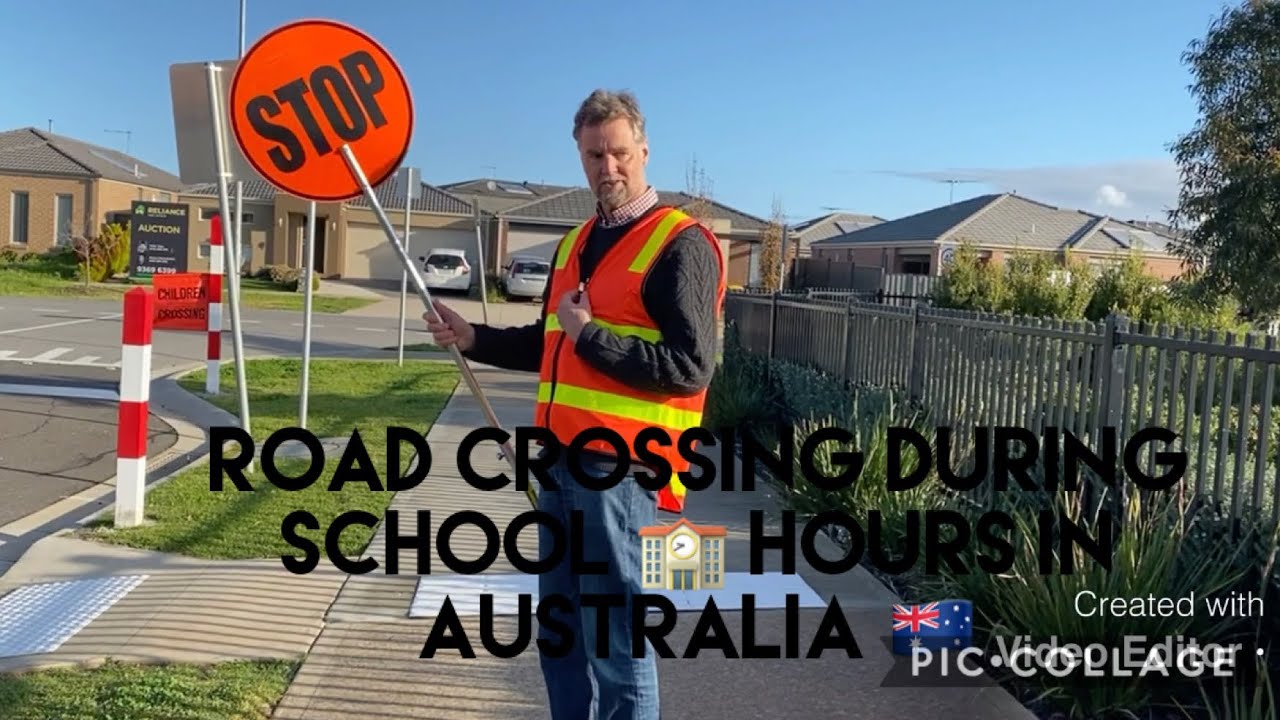How students in Australia 🇦🇺 crossing the road during school 🏫 hours ...