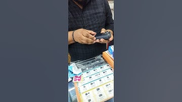 Installing screen guard on Insta 360 X4