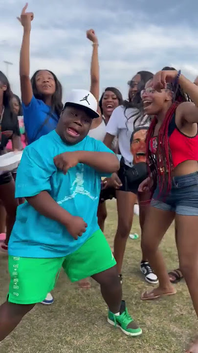 DJ Cece done Took over the Dance Floor👀😂