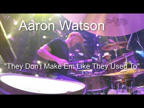 aaron-watson---"they-don't-make-em-like-they-used-to-(live)"