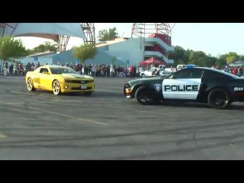 Police car join the Drift show - YouTube