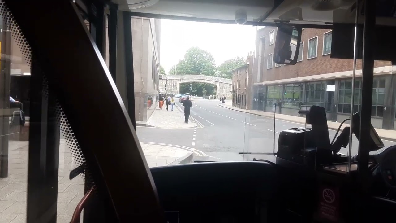 Lovely Hybrid : First York Oparate Metrodeck | YJ70ETV 39521