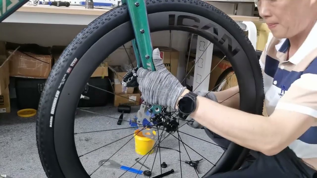 ICAN X GRAVEL2 ロードバイク組み過程 - YouTube