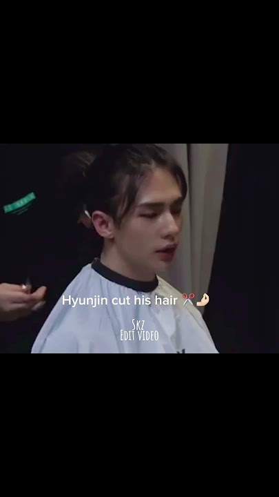 Hyunjin just cut his hair and Felix…… 😫🫠🩵🙈 #straykids #hyunjin #felix #hyunlix #skztalker