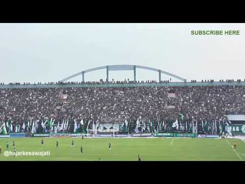 (HD) PSS vs Persita Chant &quot;Bianco Verde Alee&quot; Brigata Curva Sud