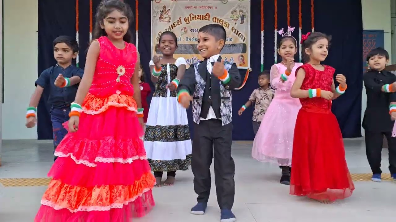 ફીર ભી દિલ હૈ હિંદુસ્તાની અભિનય ગીત ધોરણ ૧ કુમાર અને કન્યા