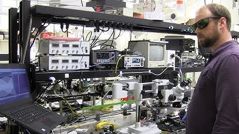 Coupling Light Off an Integrated Photonic Chip