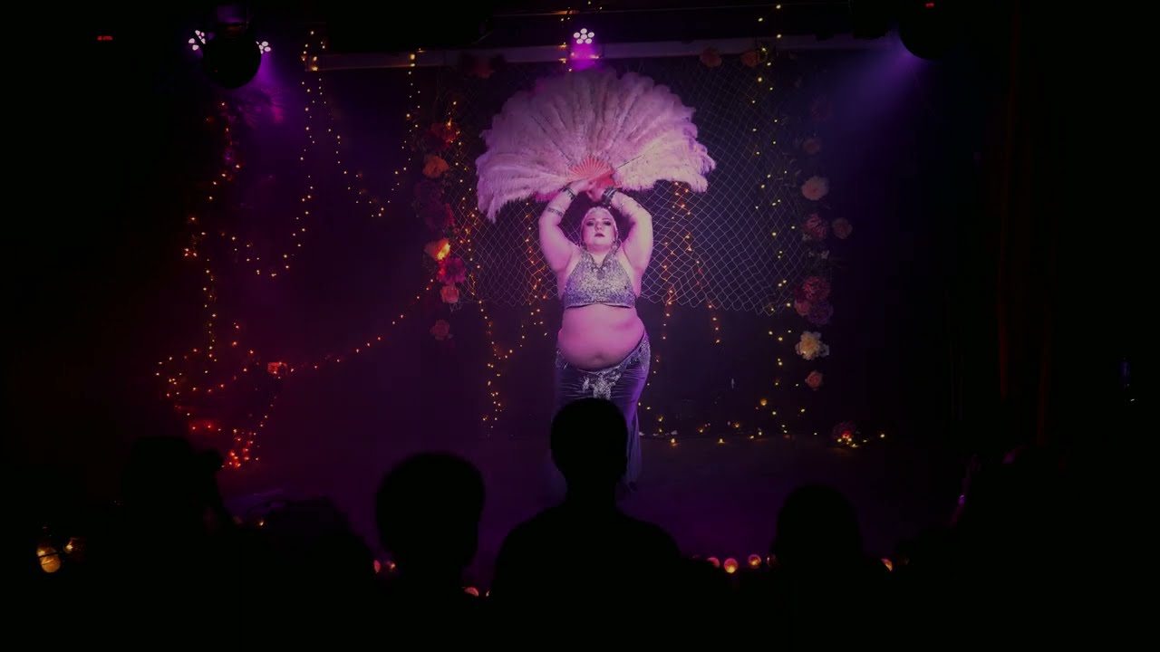 Parolina ~ FUSION BELLYDANCE ~ Beats Antique - Surges ~ Aug 2022 Fusion Bloom ~ feather fans