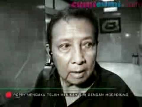 Poppy Dharsono-Moerdiono Akui Sudah Menikah - CumiCumi.com