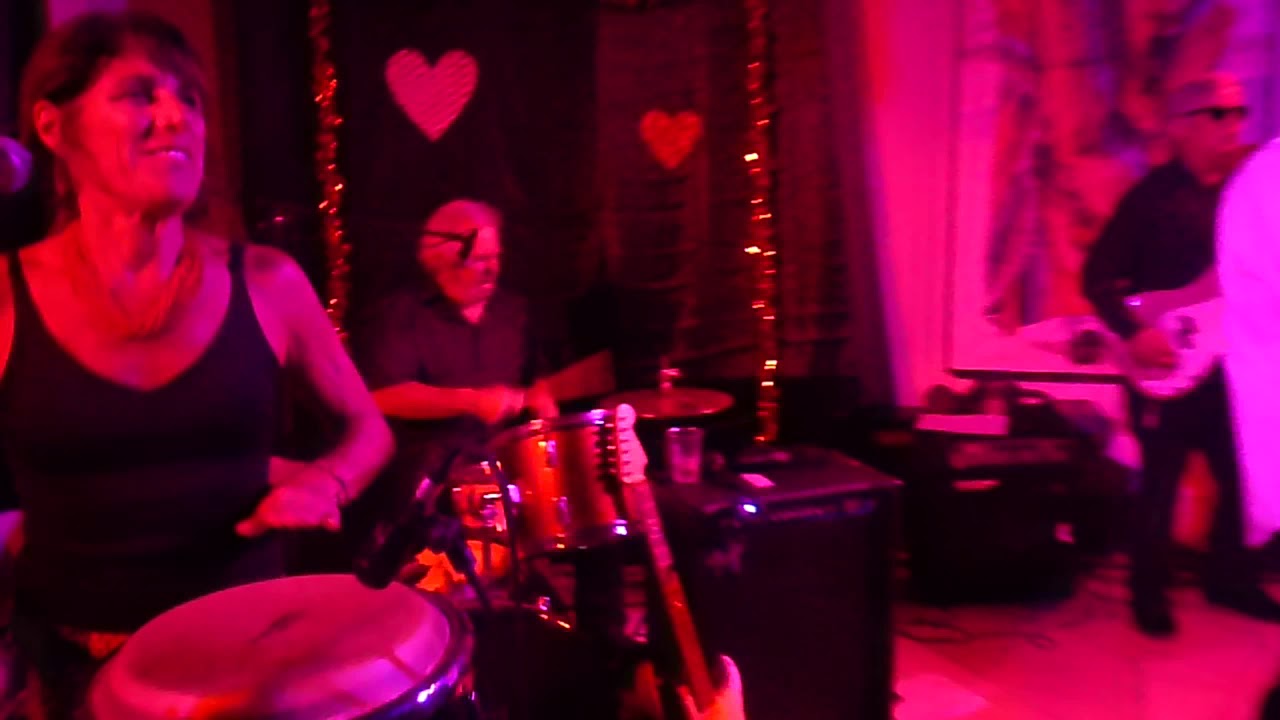 Extra Large Band Baila Gente Youtube 