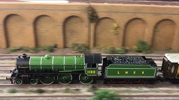 LNER Running Session Around Barton Crossing at Milton Keynes Model Railway Society