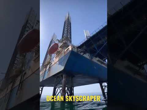     دکل نفتی در خلیج فارس