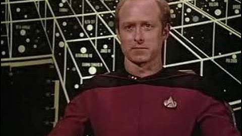 Star Trek - Picard and Riker blow up an alien