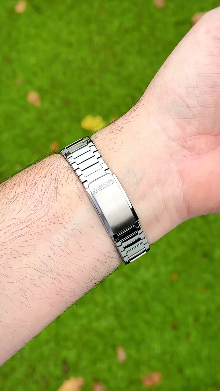 【Nguyen Minh Cuong】栄計社 SEIKO 愛知時計おまとめ グランドセイコー＞ミラノデザインウィーク2025に出展。 吉岡徳仁氏と