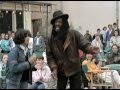 Capture de la vidéo Aswad - Give A Little Love