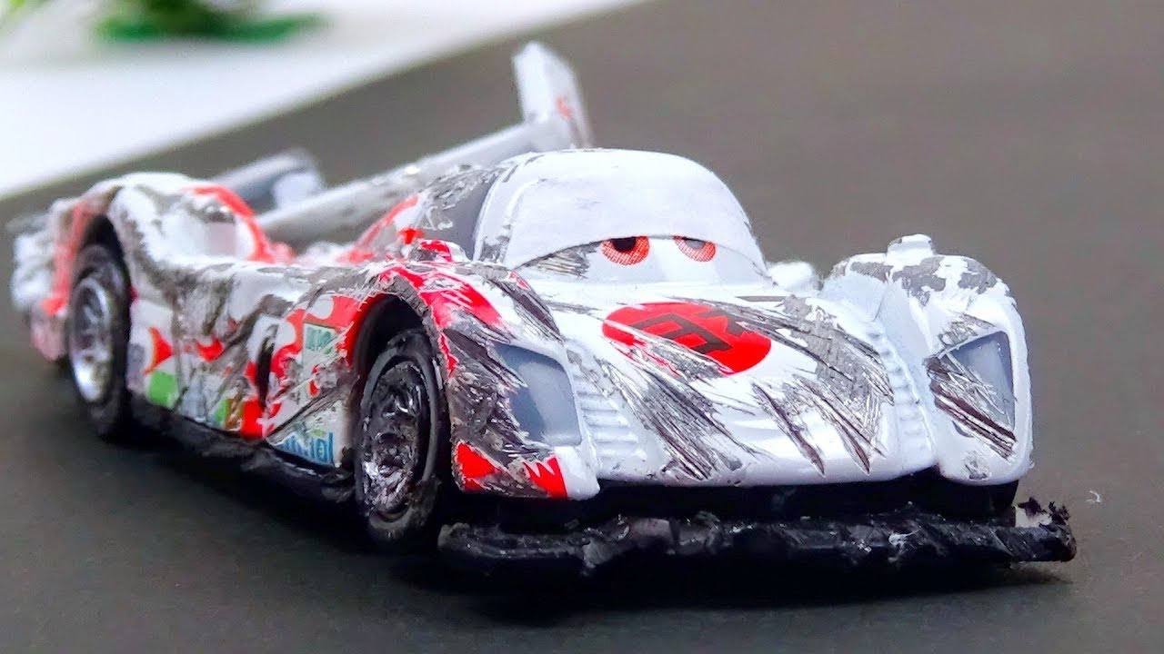 Crashed toys. Сю Тодороки. Cars 2 Shu Todoroki. Тачки Сю Тодороки. Cars 2 Carla Veloso Shu Todoroki.