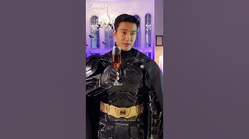 배트맨의 진짜 정체를 공개합니다 🦇 #shorts #siwon #superjunior #suju #sm_halloween_house #smtown_wonderland_2021