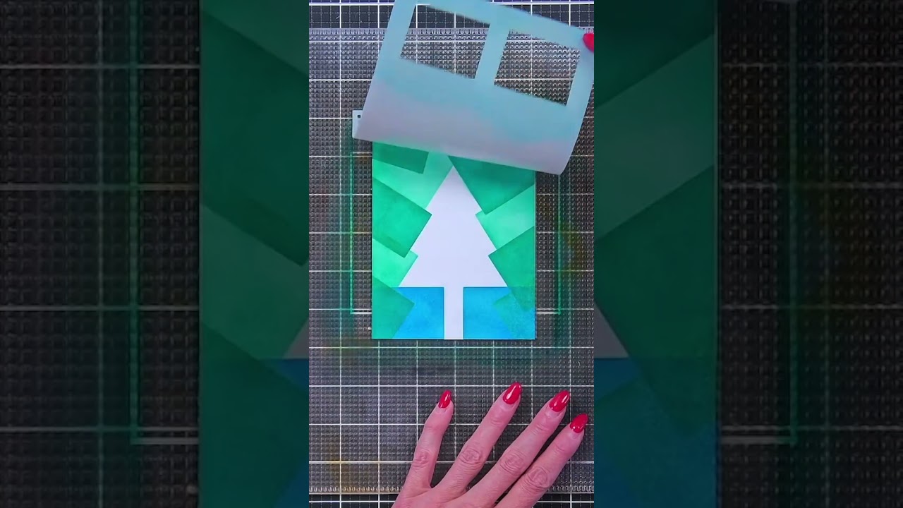 TIP! Add a layer of glimmer and texture with the Hero Paste Glitter and let your cards shine ⭐️✨💫