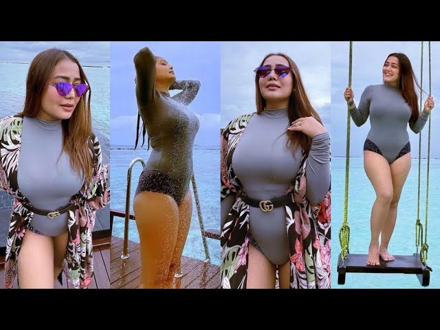 640px x 480px - Neha Kakkar Shares Hot Bikini Photos From Maldives, Rohanpreet Reacts | Neha  Kakkar For Bikini Photo - YouTube