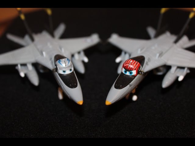 Mattel Disney Planes Bravo & Echo (Jolly Wrenches Navy Jets) Die-casts -  YouTube