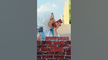 Our garden wall. 😆🍰🧱 #everythingisacake #allcake #hyperrealisticcakes
