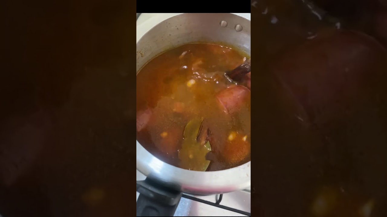 “Rotina real na cozinha 🧼🍳 | Lavando louça e fazendo comida” #rotinadodia #almoço #casa 