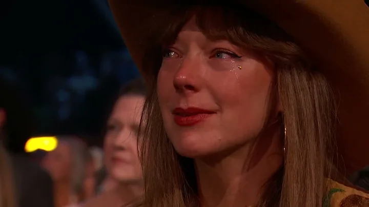 Reba McEntire Presents Alan Jackson with the Lifetime Achievement Award (From the 60th ACM Awards)