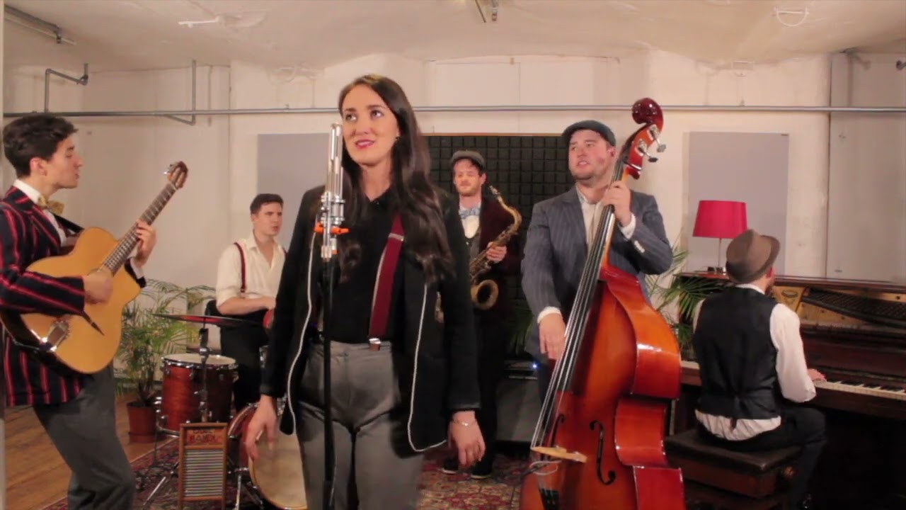 Just a Gigolo (Sextet) - The Easy Rollers