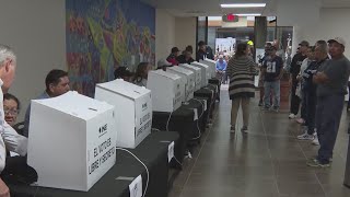Miles de mexicanos no registrados no pueden votar en Dallas: INE reconoce gran afluencia