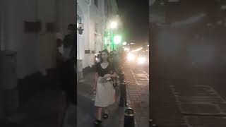 Cewek Cantik Bermain Biola Di Kota Lama Semarangmusisi Kota Lama