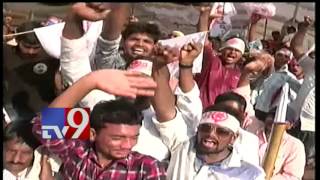 Pawan Kalyan in Mangalagiri for Handloom Weavers Satyagraha - TV9