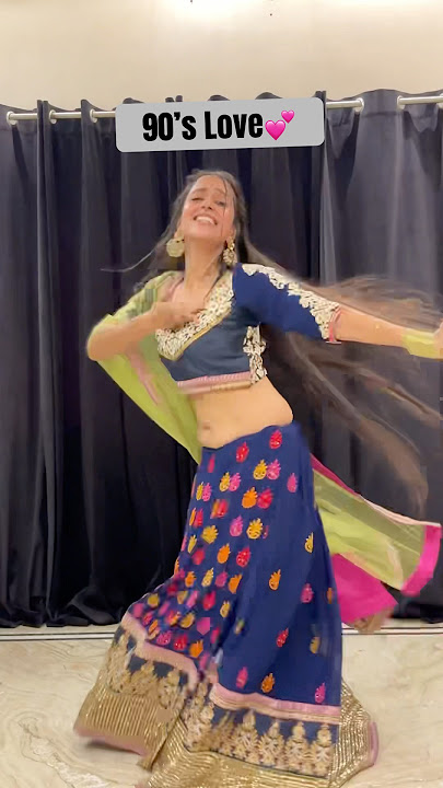 Bole Chudiyan | K3G | Nikita Surolia #bollywood #dance #trending #youtubeshorts #k3g #90s #popular