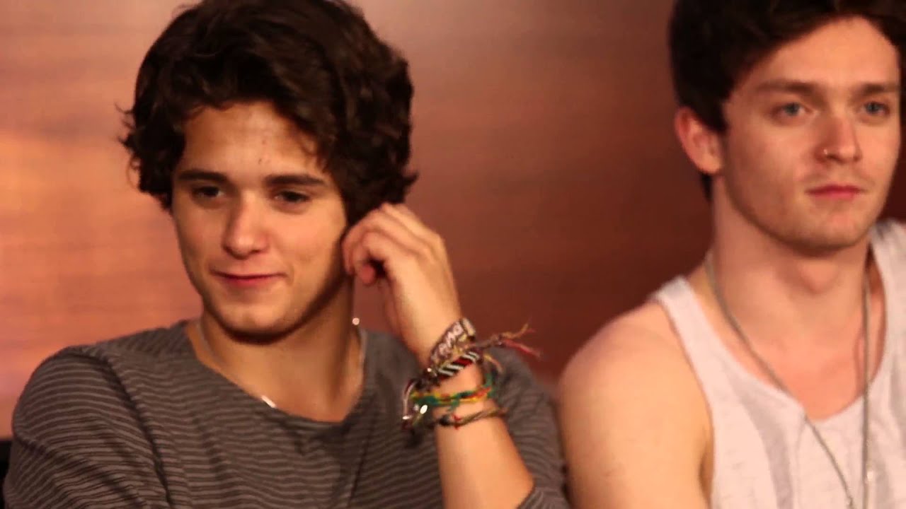 The Vamps Play 