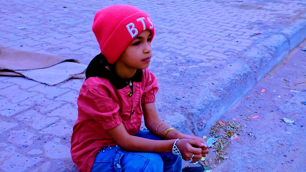 الحلقة الكاملة/صدق او لا تصدق طفلة تحاول الانتحار وامها ترميها وتتخلى عنها وتحلق شعرها بالكامل