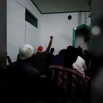BILAL SHALAT TARAWIH PALING SEMANGAT!!!!!