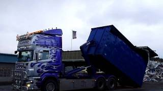 Malmbergs R560 krokar en burk