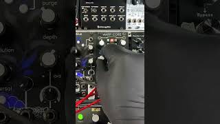 Warp Core phase distortion / phase modulation VCO. Juicy!