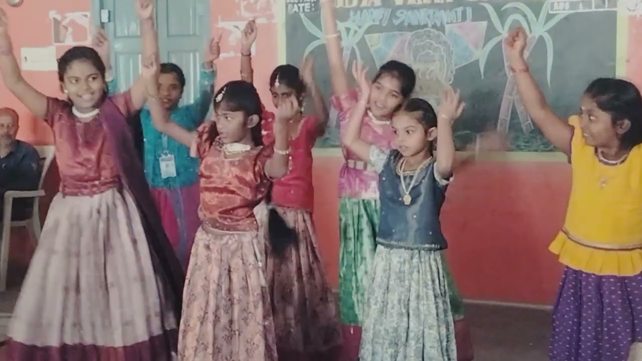 Sankranthi celebrations 2026 4 class girls dance performance 