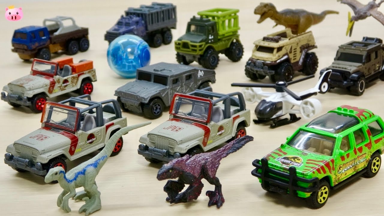 Great set of nostalgic vehicles from Jurassic Park! Matchbox Jurassic World  5 Car Pack Assortment