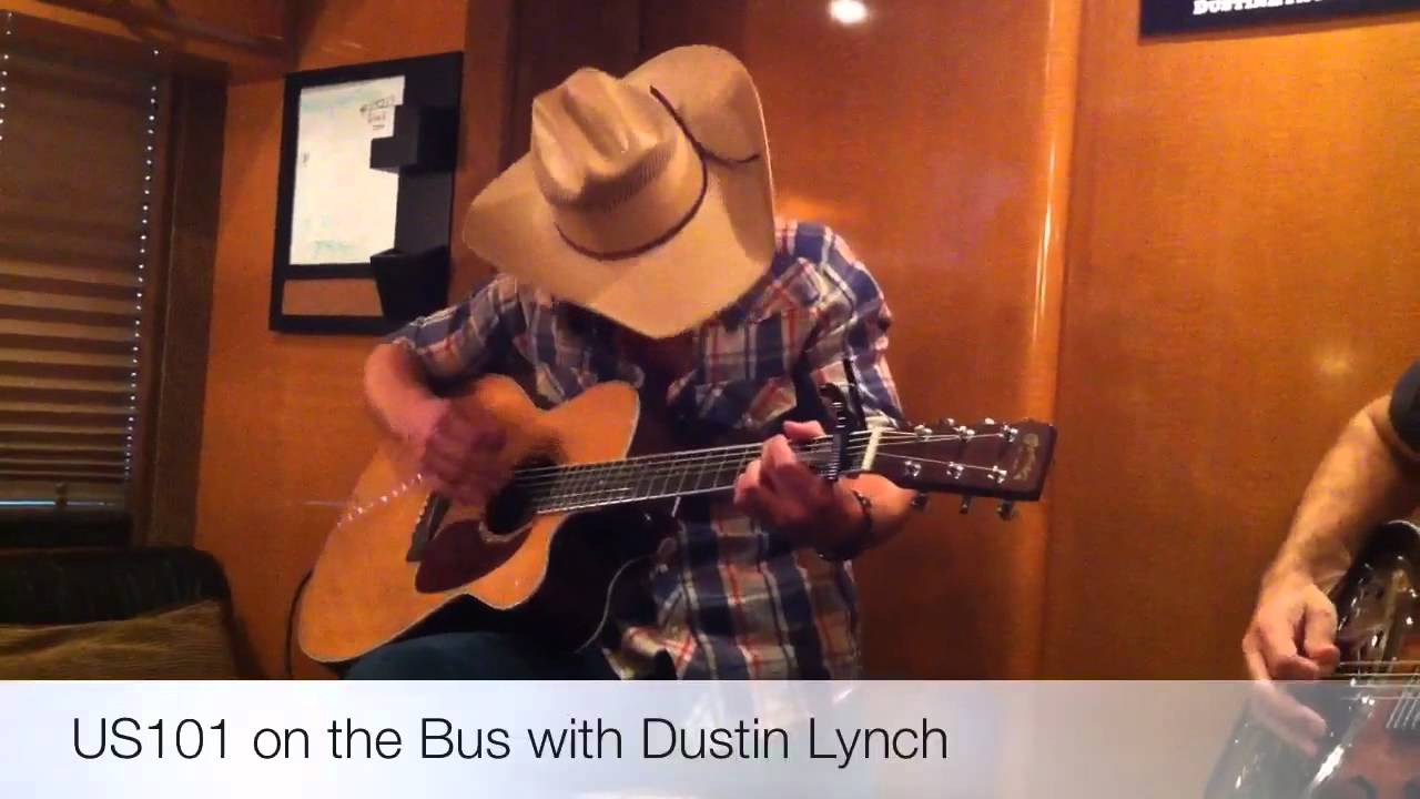 dustin lynch tour bus