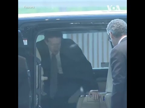 扎克伯格会晤日本首相岸田文雄