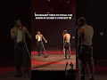 Kevin Hart tries to steal the show at Usher's concert💀😭 #usher #kevinhart #rnb #singer #pop