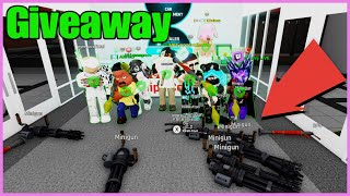 The BIGGEST GIVEAWAY EVER in STREET LIFE REMASTERED (Roblox) screenshot 4
