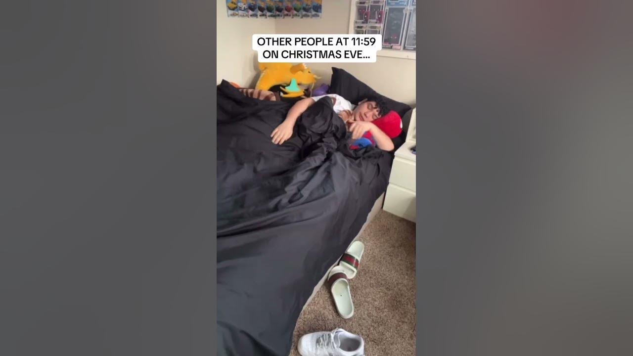 other-people-at-11-59-on-christmas-eve-v-s-hispanics-at-the-same-time