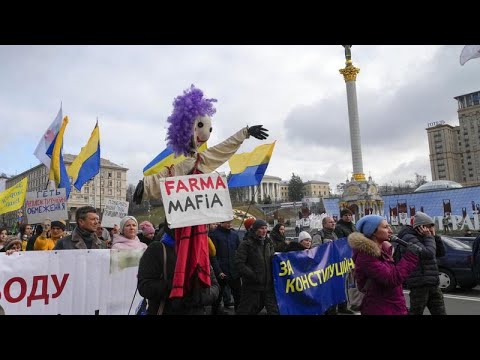 Украина: протесты против обязательной вакцинации