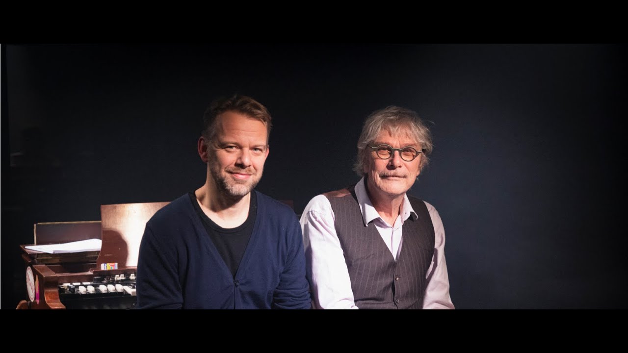 Guarda Anders Koppel & Henrik Dam Thomsen - Gently su YouTube Guarda Anders Koppel & Henrik Dam Thomsen - Gently su YouTube